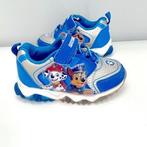 Paw Patrol Light up Sneakers Toddler size 6